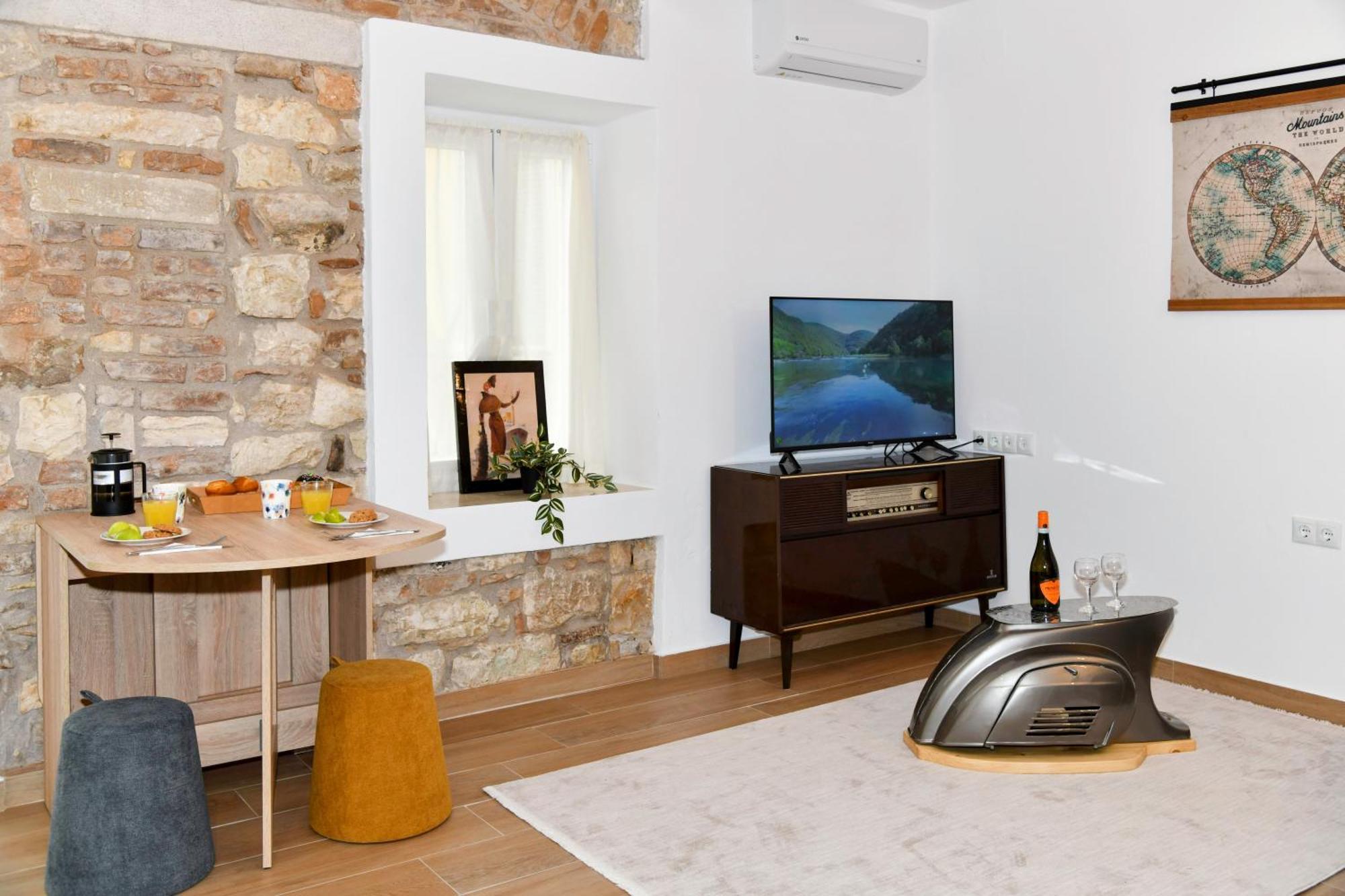 Captain Theo'S Modern Apartment Maria Lefkimmi  Esterno foto