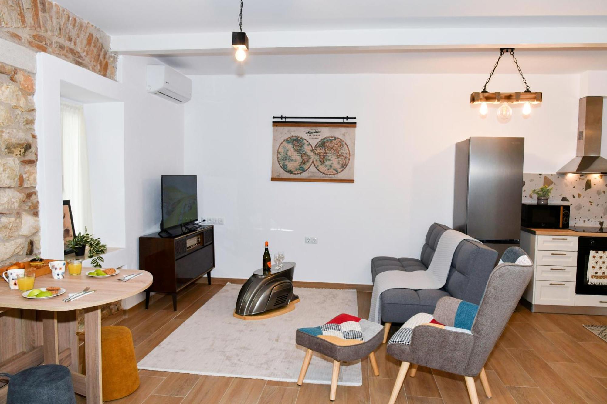 Captain Theo'S Modern Apartment Maria Lefkimmi  Esterno foto