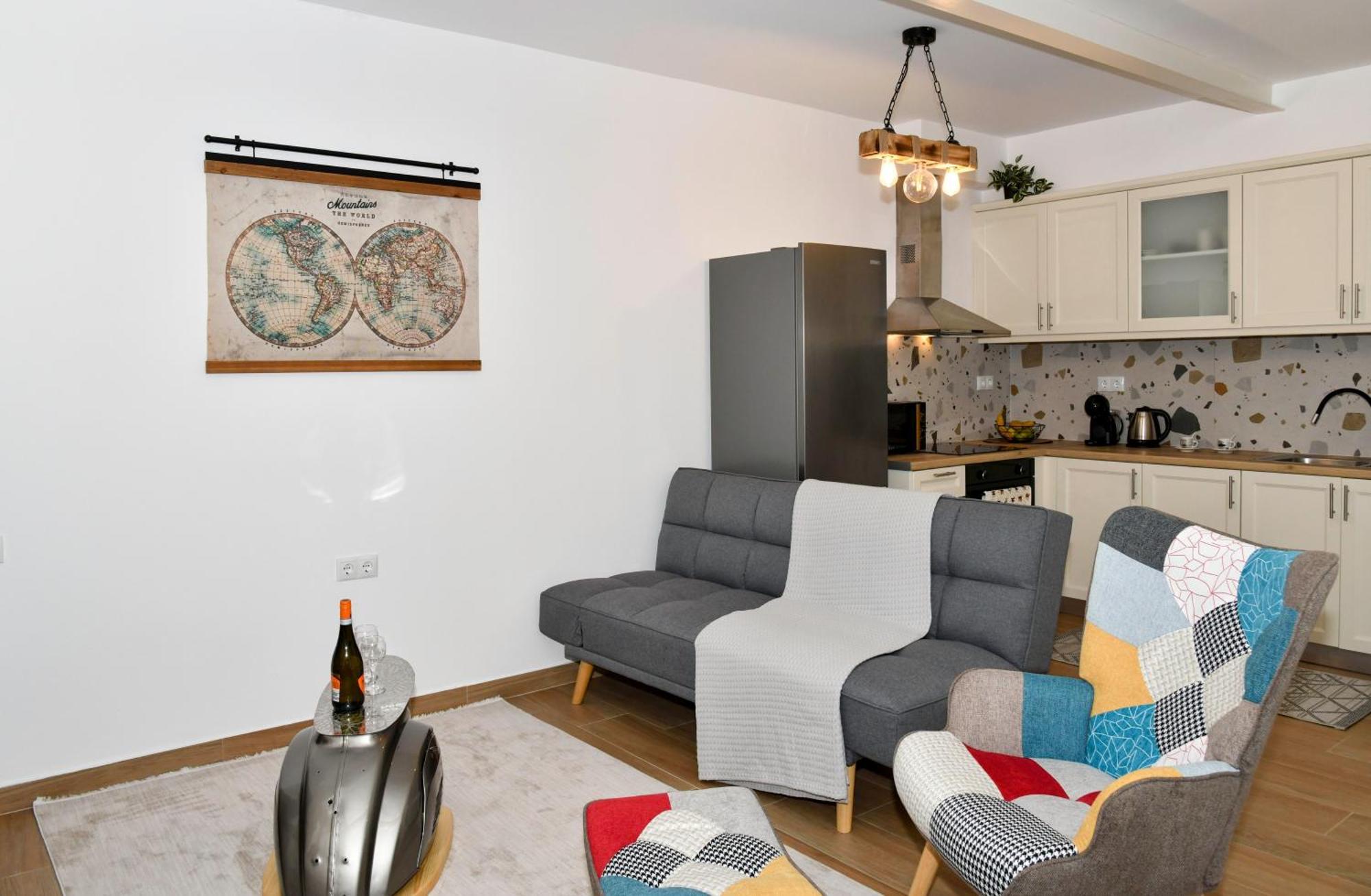 Captain Theo'S Modern Apartment Maria Lefkimmi  Esterno foto
